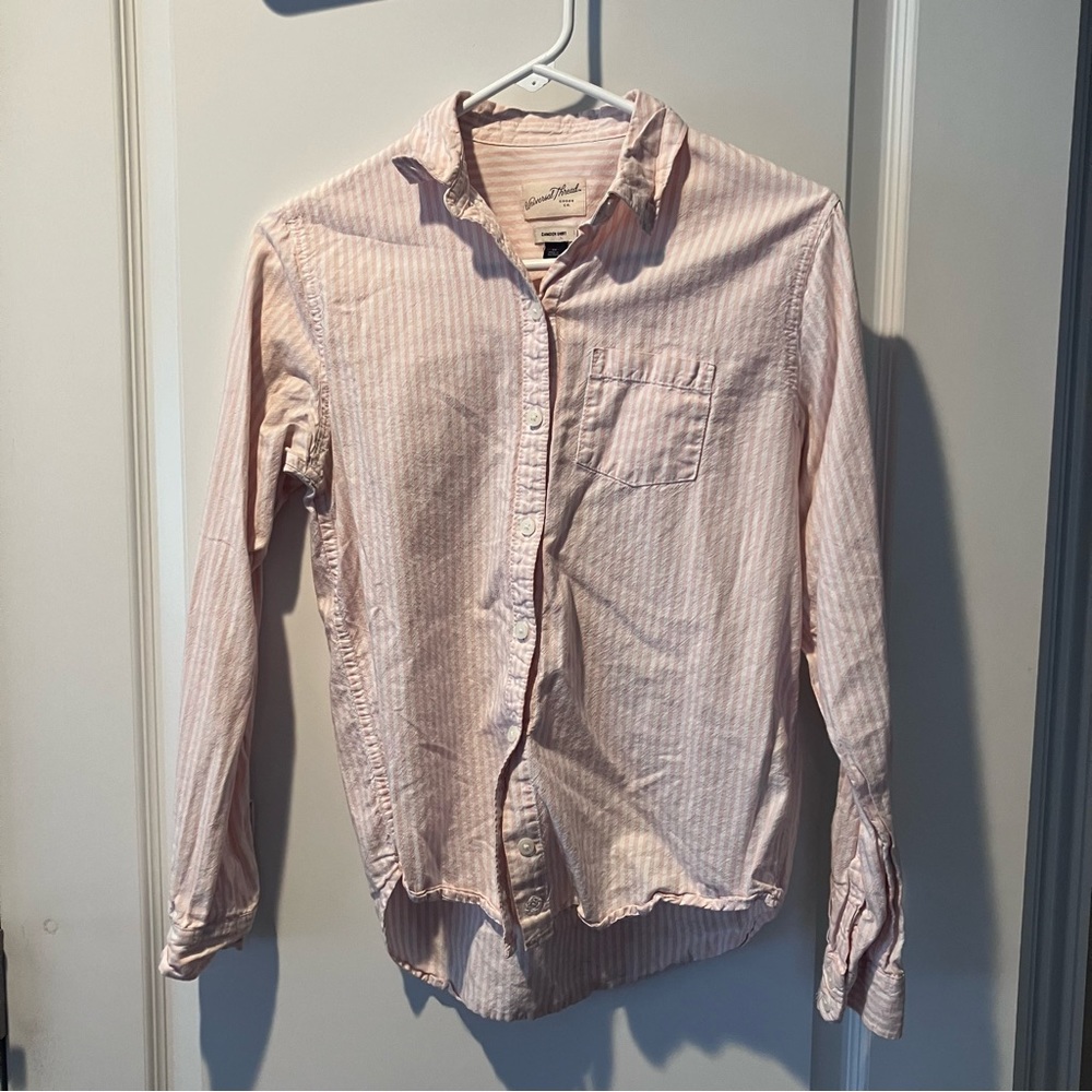 Universal Thread Camden Shirt, pink and white stripe size xs